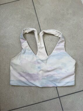 Old Navy Pastel Cloud Print Racerback Sports Bra